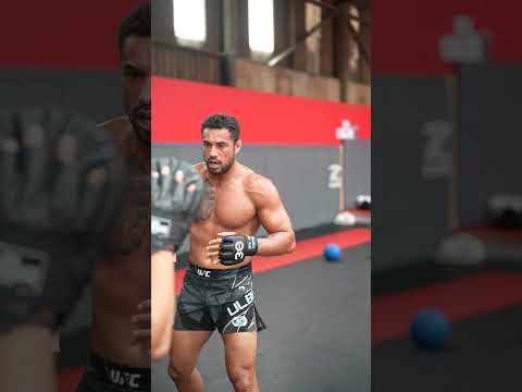 Carlos Ulberg Training for Jan Błachowicz at UFC London