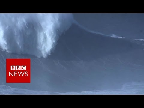 Brazilian surfer Rodrigo Koxa breaks wave world record - BBC News