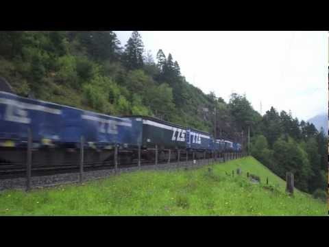 "Re 20/20 mit SBB ES 64 F4": Bahnverkehr von Erstfeld bis Gurtnellen am 29.9.12