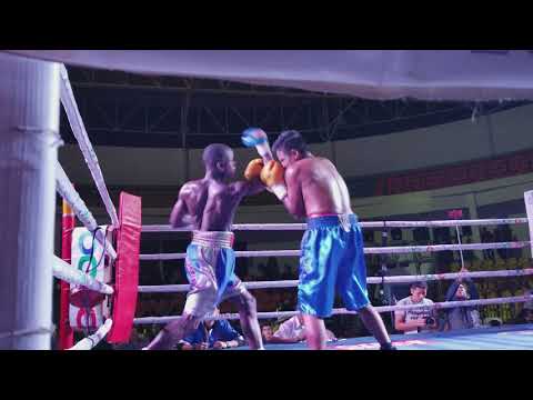 Mexico fight 4th rd