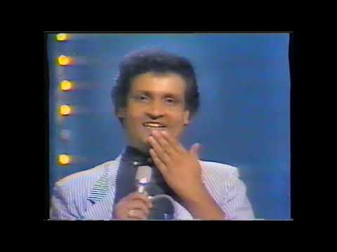 Umer Sharif Comedy Skit 1988  #umersharif #umersharifcomedy  #PTVEidShow #EidShow