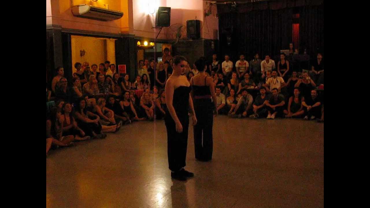 ARIADNA NAVEIRA y MARIELA SAMETBAND en Viva La Pepa! Milonga