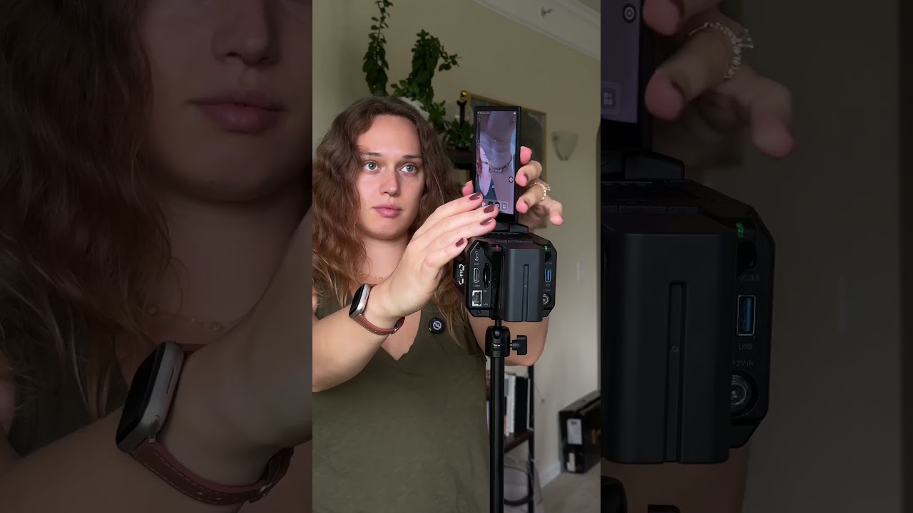 Venus Liv livestream camera by Hollyland