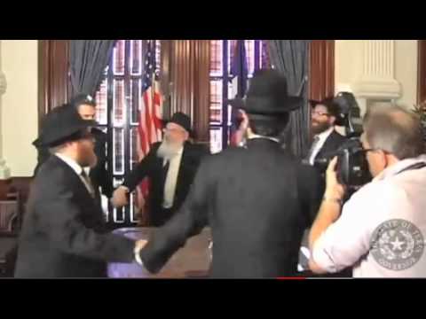 Gov. Rick Perry Dancing With Rabbis to Mark First Day of Hanukkah