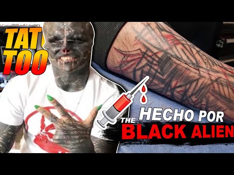 THE BLACK ALIEN hace su PRIMER TATUAJE y es TRASH POLKA 😰