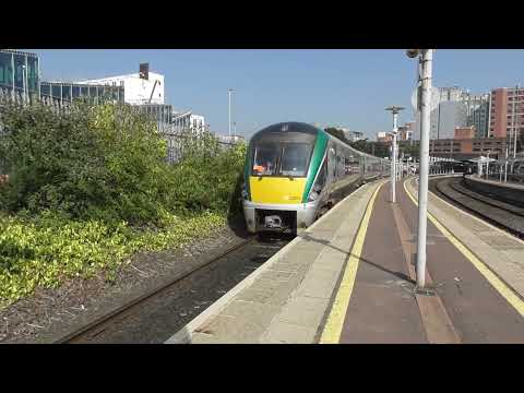 Irish Rail 22000 Class DMU 22004 at Great Victoria Street 8/9/23