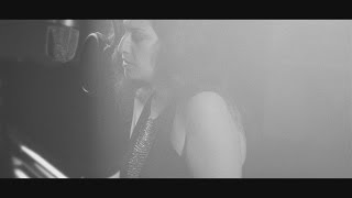 Sarah Fimm - Wicked Game (Live Music Video)