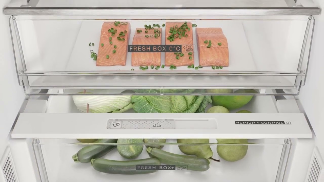 Холодильник Whirlpool W7X82OW video preview