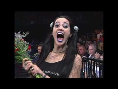 WCW 22/8/2000 Crowbar W/ Daffney v Reno