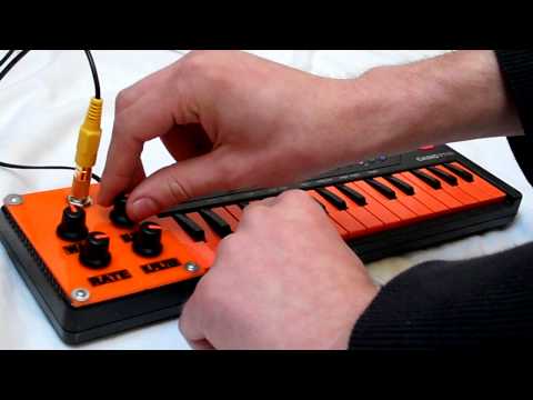 RC CIRCUIT BENT CASIO PT-10 BASS DRONE MICRO SYNTH KEYBOARD