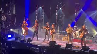 Fito y los Fitipaldis-A la luna se le ve el ombligo. Teatro Price de Madrid, un 18 de marzo de 2023