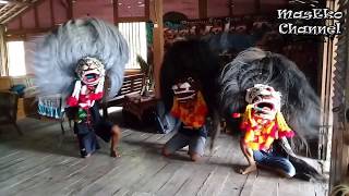 Download lagu Latian Trio Barongan Blora Kyai Joko Tuek mp3
