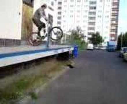 download lagu mp3 mp4 Mokros, download lagu Mokros gratis, unduh video klip Download Mokros Mp3 dan Mp4 Music Gratis