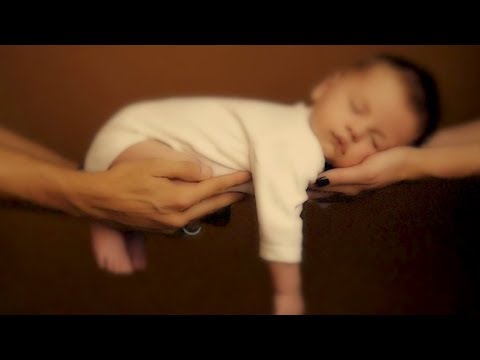 Ćwiczenia mięśni piersiowych zdjęcia Mięśnie naramienne ćwiczenia w siłowni dla mężczyzn