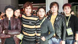 Download lagu PETERPAN -_- KUKATAKAN DGN INDAH (ACOUSTIC VERSION) mp3