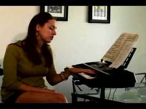 子どもにピアノを教える：子どもにピアノを教えながらリスニング力をつける (Teaching Children Piano : Building Listening Skills While Teaching Piano to Children)