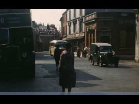 ARCHIVE FOOTAGE. A HOLIDAY ON THE ISLE OF WIGHT, ( CIRCA 1940s)