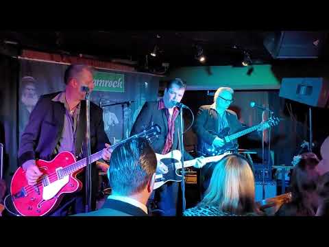 Ellis and the Angry Teens feat Yann O' Fender- Why can' t we be