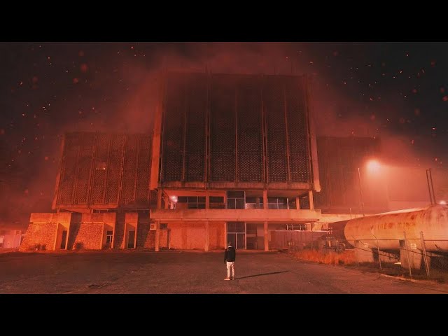 Vídeo relacionado con Stranger Things Hawkins Lab Mono Oficialmente Autorizado Sudadera con Capucha