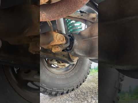 Jeep Front Driveshaft play