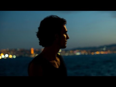Tamino "The world is not enough" cover lyrics
