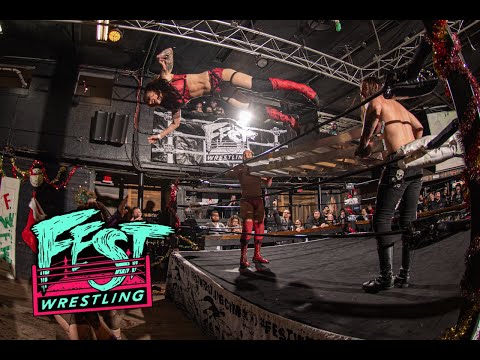 Kelsey Raegan dives onto her competition at PICKLE IN A TREE 4