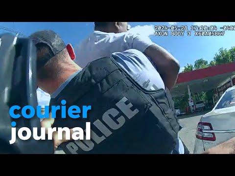 Louisville police told crowd they were clearing area at city mayor's request