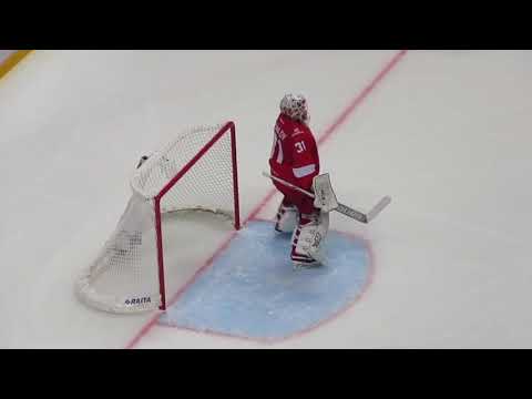 Goalie Nikita Bespalov in action durung the Spartak-Dynamo Minsk hockey game 2 sept. 2017