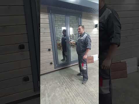 фото деревянные окна и входные двери 0