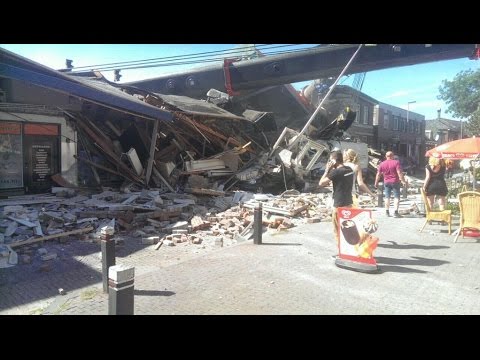 Kranen vallen om in Alphen aan de Rijn