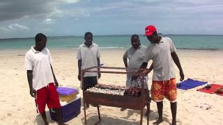 preview picture of video 'Zanzibar. Lingua di Sabbia a largo di Stone Town. Agosto 2012.'