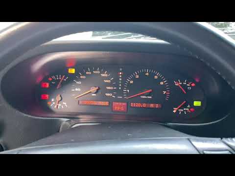 1994 Porsche 928 GTS interior