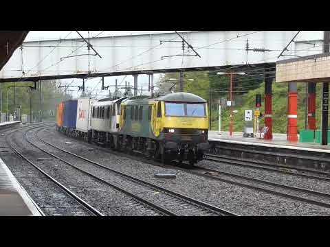 90042/90006 4m83 Coatbridge - Crewe liner, Sat. 8th May 2021