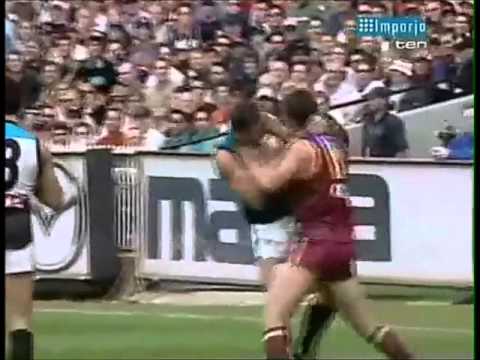 Alastair Lynch - fight in his last game (as seen on the Footy Show 01/9/2011)