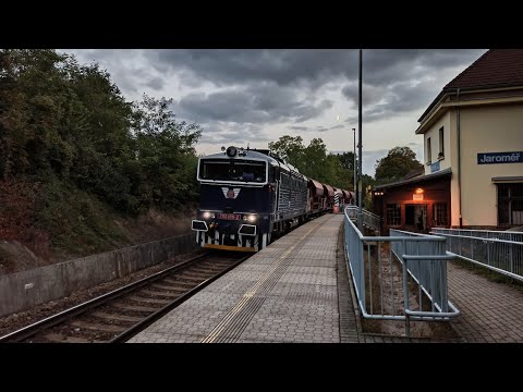 Several photos of Googles 750 199-2 during handling at the Jaroměř train stop on 3.10.2022
