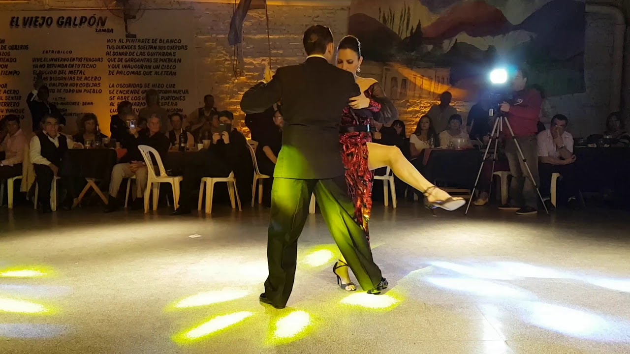 Betsabet Flores y Jonathan Spitel en Gral Milonga 2/4