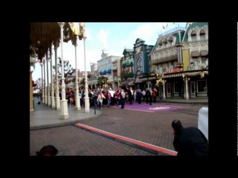12 avril 2012 Disneyland Paris Flash Mob des cast members