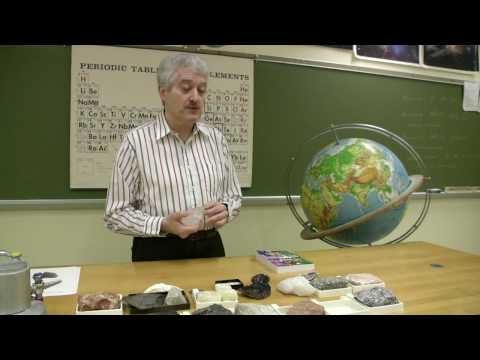 Rocks & Minerals : Identifying Minerals