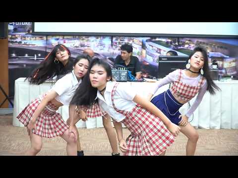 171028 "Glamorous" cover "BLACKPINK"(Intro+마지막처럼) @ Future Park Rangsit(Audition Round#1)