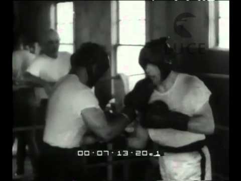 Boxing: Mitri and La Motta train