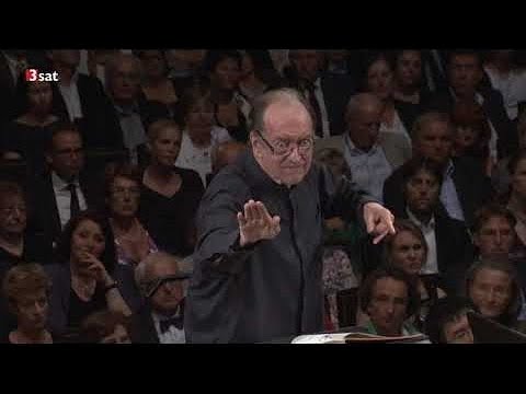 Mozart Symphony No.40 in G minor KV 550 / Nikolaus Harnoncourt (2014)