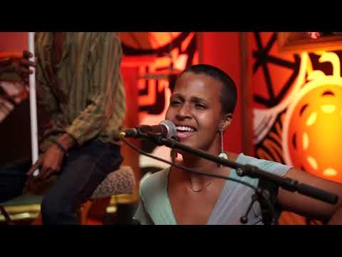 KKM Sezon 6 - Online Akoustik Sessions #2 -  Performance - Sarah Honoré