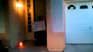preview picture of video 'Trick or Treating at a house in Henderson NV'