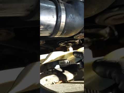 How to install radiator fan