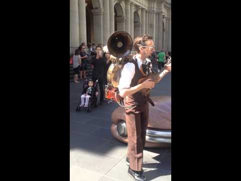 The best 'One Man Band' ever.