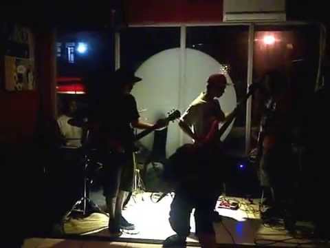 Atthismo - Katahimikan (the spot monumento)