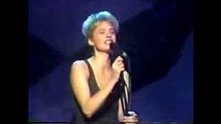 JULIA FORDHAM - Where Does The Time Go / Interview (Live)