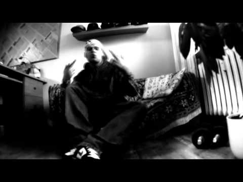 ELDO _TWARZE_ feat. HIFI BANDA(720p_H.264-AAC).mp4