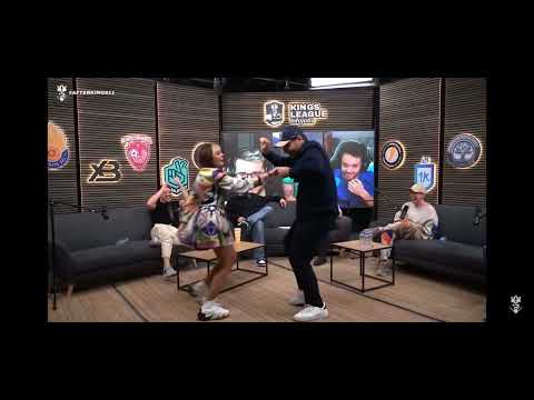 Romero baila con Ari Gameplays  el Himno de Jijantes