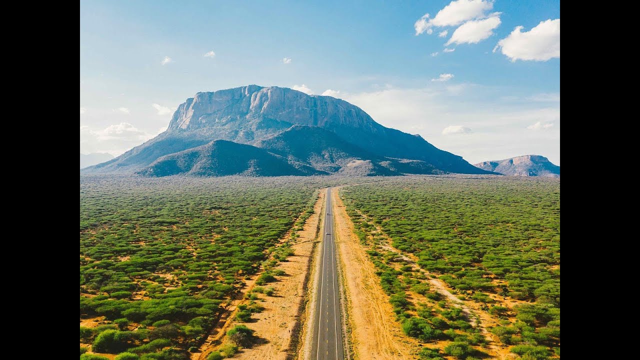 The Mountain That Stops Travelers — Kenya’s Iconic Mount Ololokwe